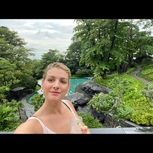 Meet your Posher, Brooke